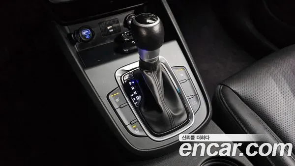 Hyundai Kona 2022, фото 9