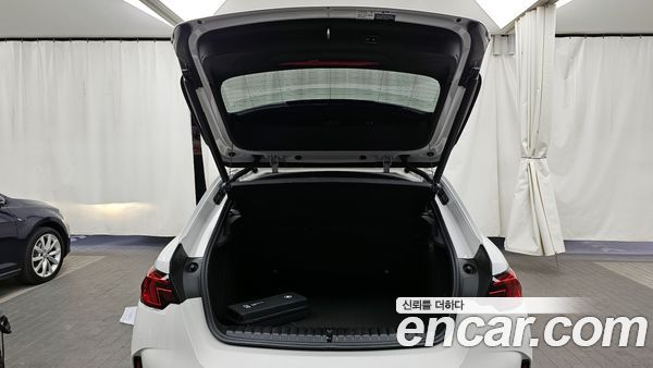 BMW 1 Series 2025, фото 20