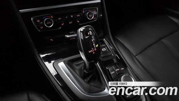 BMW 2 Series 2021, фото 9