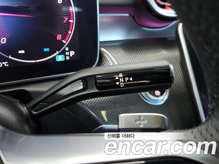 Mercedes-Benz C-Class 2023, фото 9