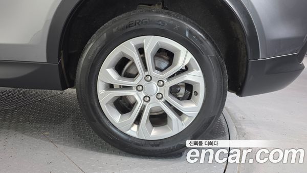 Land Rover Discovery Sport 2022, фото 5
