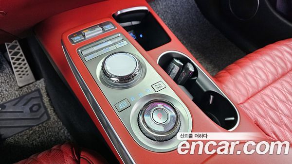 Genesis GV70 2023, фото 9