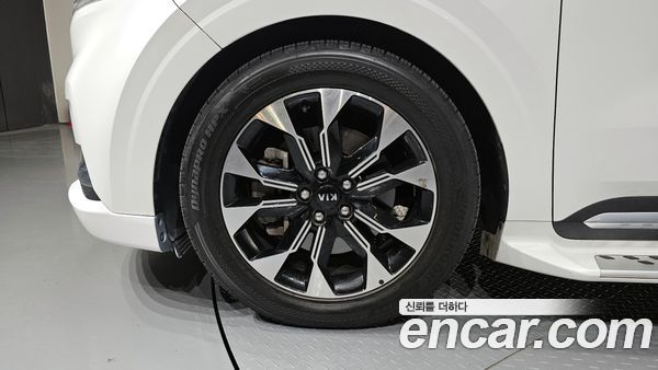 Kia Carnival 2021, фото 5