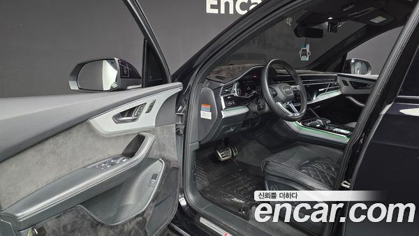 Audi Q7 2021, фото 10