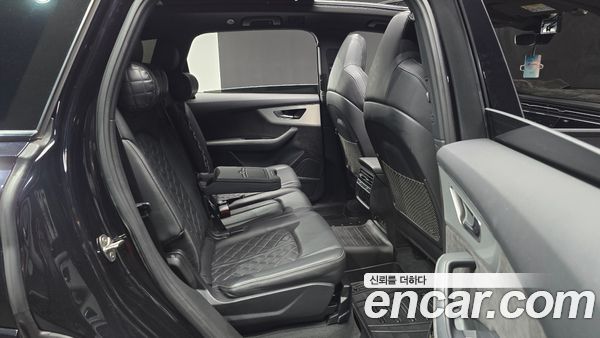 Audi Q7 2021, фото 12
