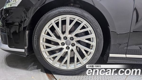 Audi A8 2020, фото 5