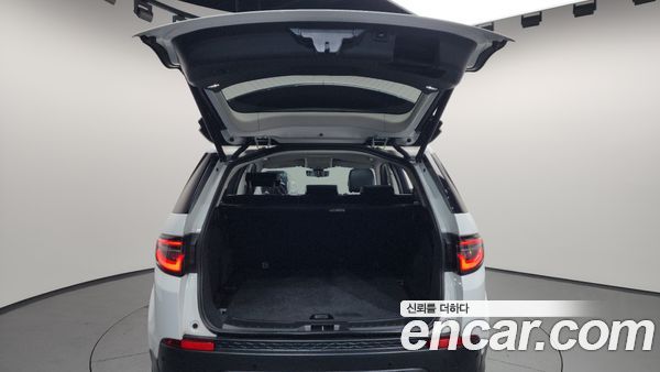 Land Rover Discovery Sport 2020, фото 26