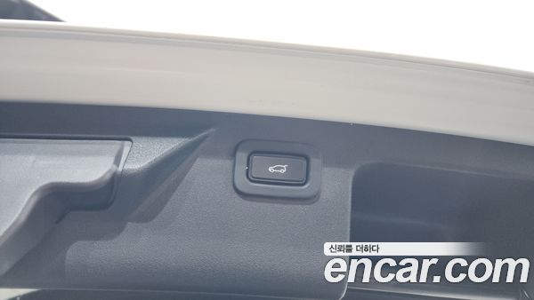 Land Rover Discovery Sport 2020, фото 32