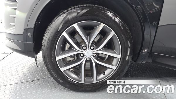 Land Rover Discovery Sport 2025, фото 5