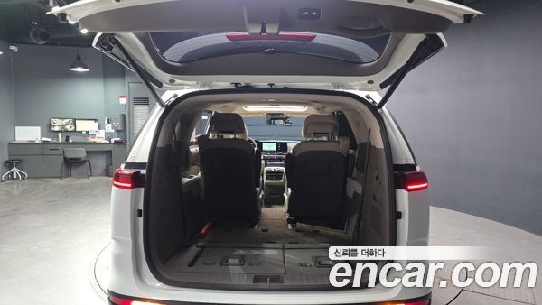 Kia Carnival 2023, фото 26