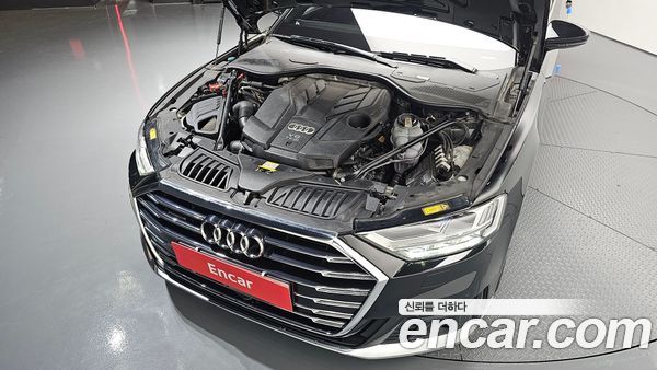 Audi A8 2021, фото 6