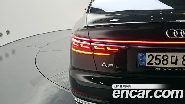 Audi A8 2021, фото 9