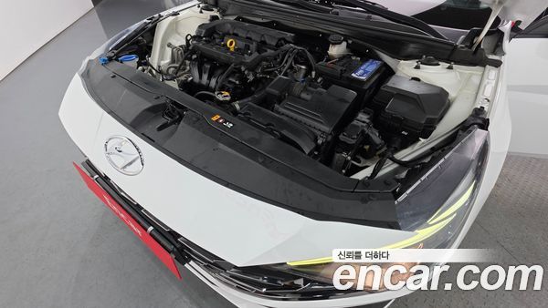 Hyundai Elantra 2021, фото 6