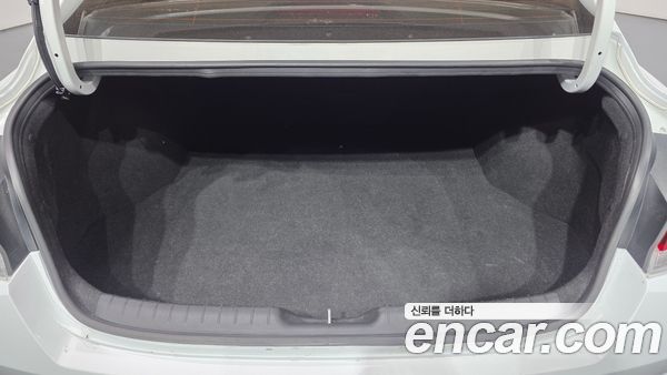 Hyundai Elantra 2021, фото 20