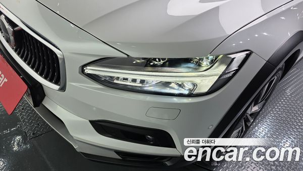 Volvo V90 2021, фото 8