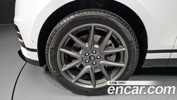 Land Rover Range Rover Velar 2022, фото 5