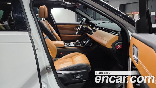 Land Rover Range Rover Velar 2022, фото 16