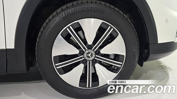 Mercedes-Benz EQB 2024, фото 5