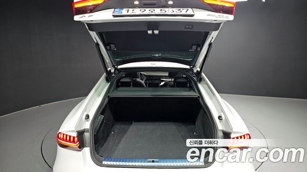 Audi A7 2022, фото 26