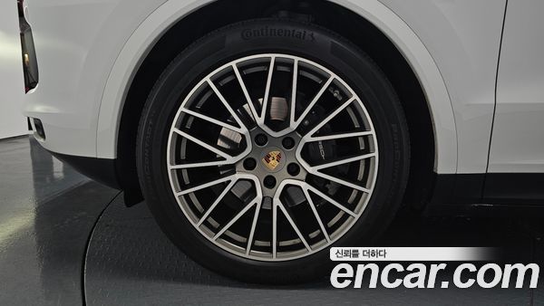 Porsche Cayenne 2023, фото 4