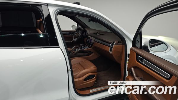Porsche Cayenne 2023, фото 15