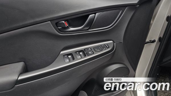 Hyundai Kona 2022, фото 30