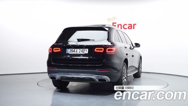 Mercedes-Benz GLC 2021, фото 4