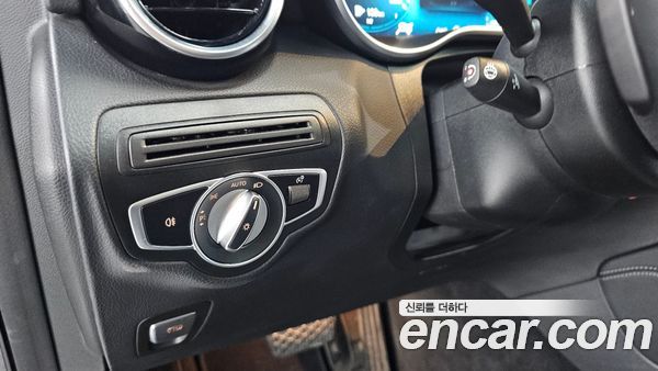 Mercedes-Benz GLC 2021, фото 26