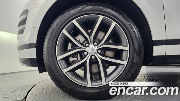 Land Rover Range Rover Evoque 2025, фото 5