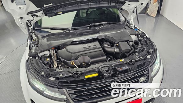 Land Rover Range Rover Evoque 2025, фото 6