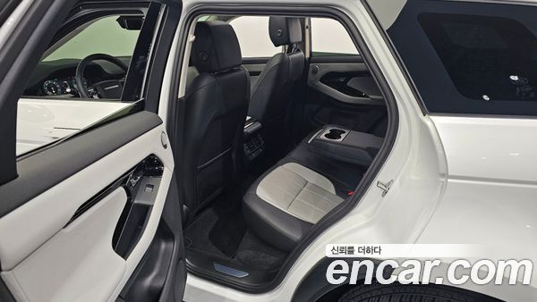 Land Rover Range Rover Evoque 2025, фото 11