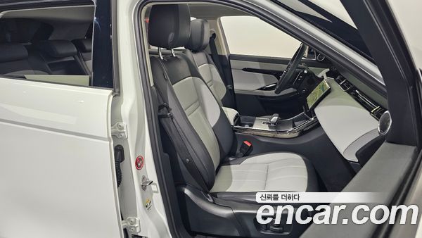 Land Rover Range Rover Evoque 2025, фото 12