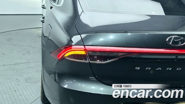 Hyundai Grandeur 2020, фото 9