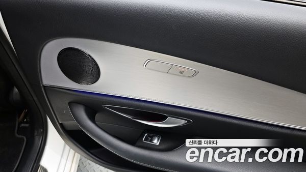Mercedes-Benz E-Class 2021, фото 27