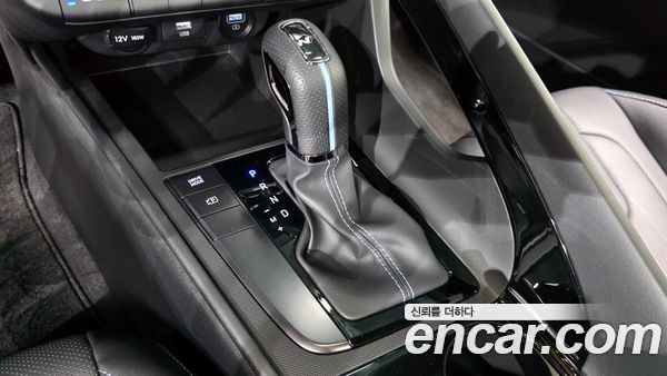 Hyundai Elantra 2022, фото 9