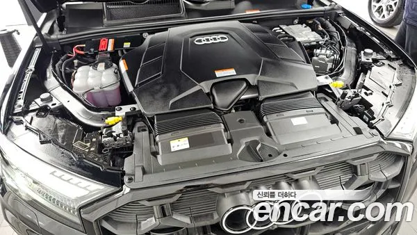 Audi Q7 2025, фото 6