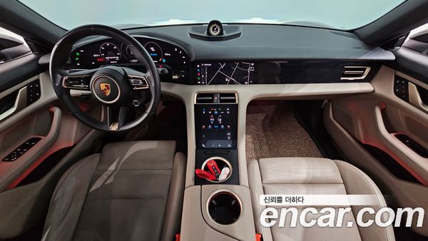 Porsche Taycan 2022, фото 10