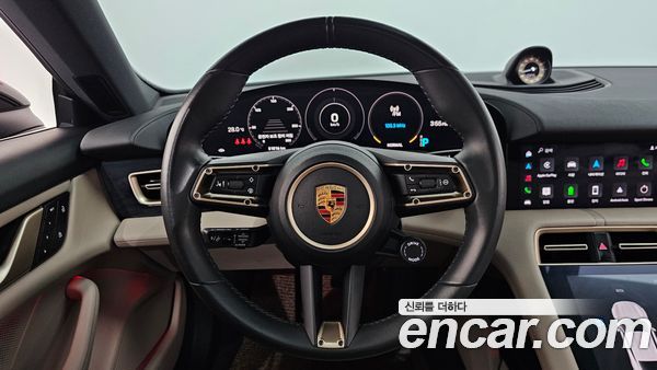 Porsche Taycan 2022, фото 18