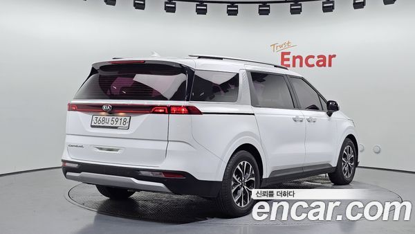 Kia Carnival 2021, фото 2