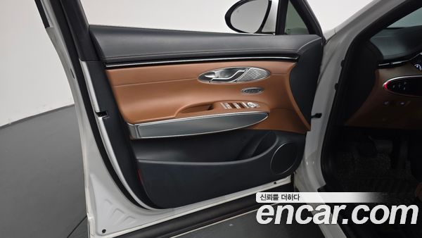 Genesis GV70 2021, фото 13