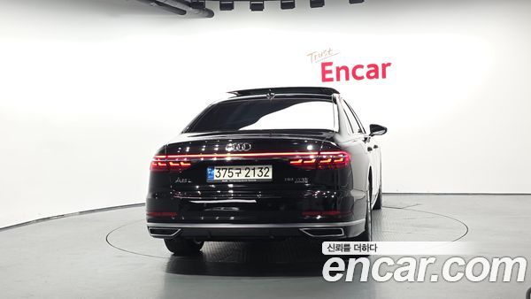 Audi A8 2021, фото 4