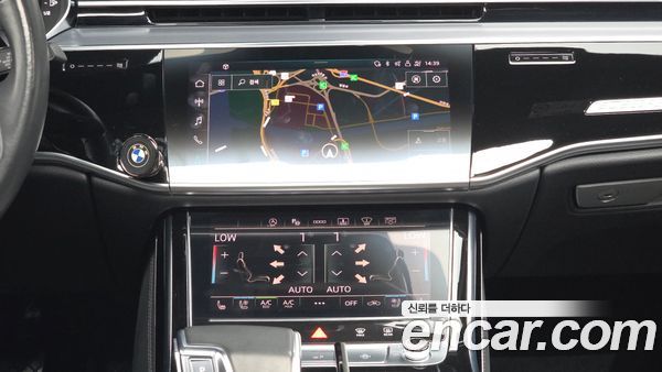 Audi A8 2021, фото 20