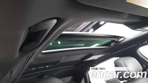 Audi A8 2021, фото 24