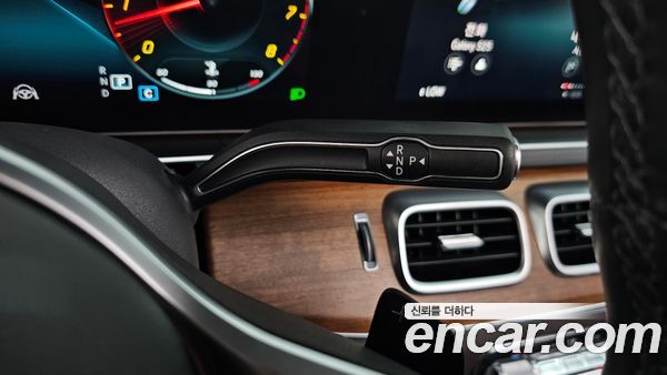 Mercedes-Benz GLE 2020, фото 9