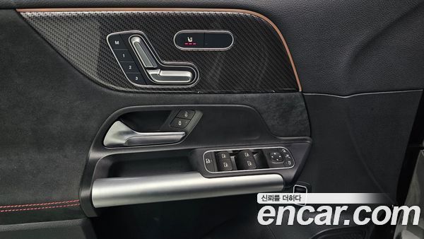 Mercedes-Benz GLA 2023, фото 24