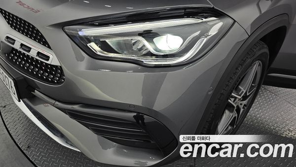 Mercedes-Benz GLA 2023, фото 8