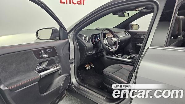 Mercedes-Benz GLA 2023, фото 16