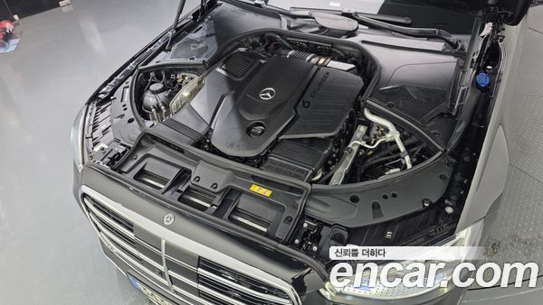 Mercedes-Benz S-Class 2022, фото 6