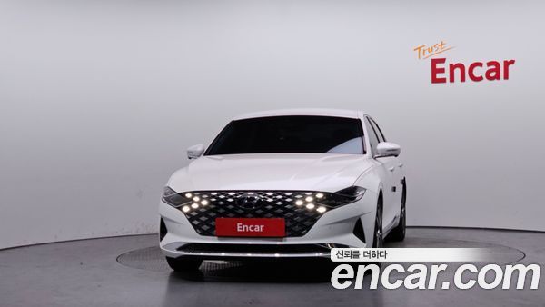 Hyundai Grandeur 2022, фото 3