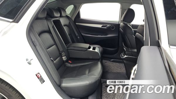 Hyundai Grandeur 2022, фото 11